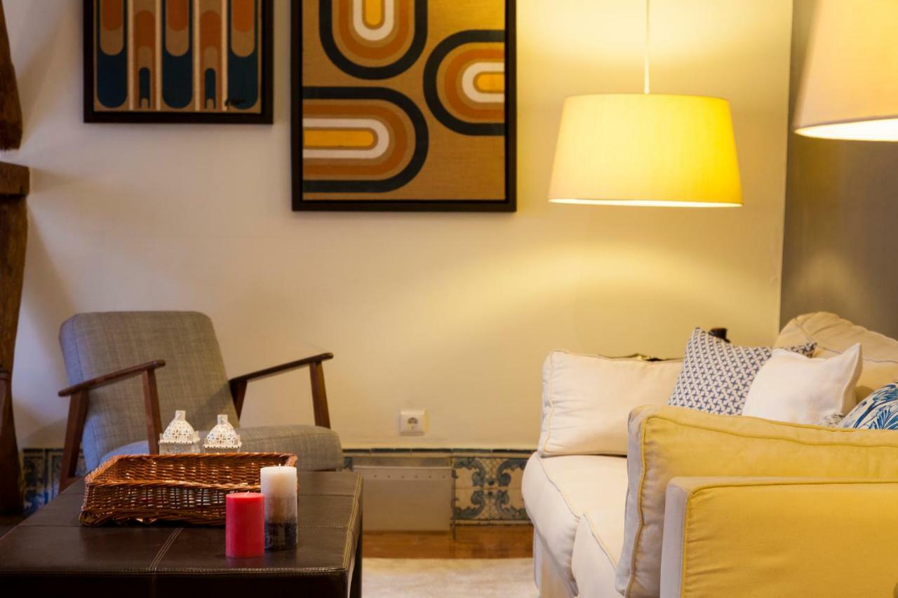 Appartamento bairro alto-chiado 2 bdr beautifull view Lisbona Esterno foto