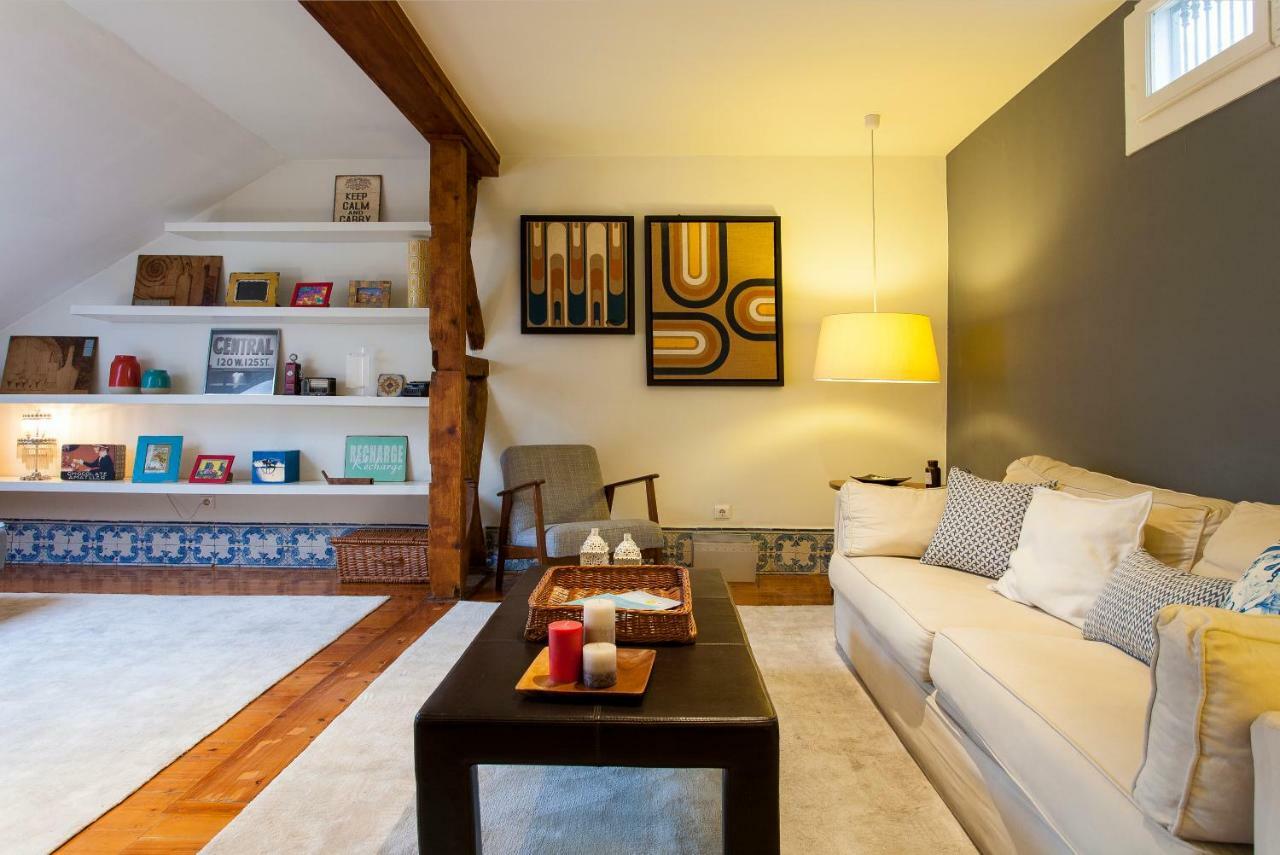 Appartamento bairro alto-chiado 2 bdr beautifull view Lisbona Esterno foto