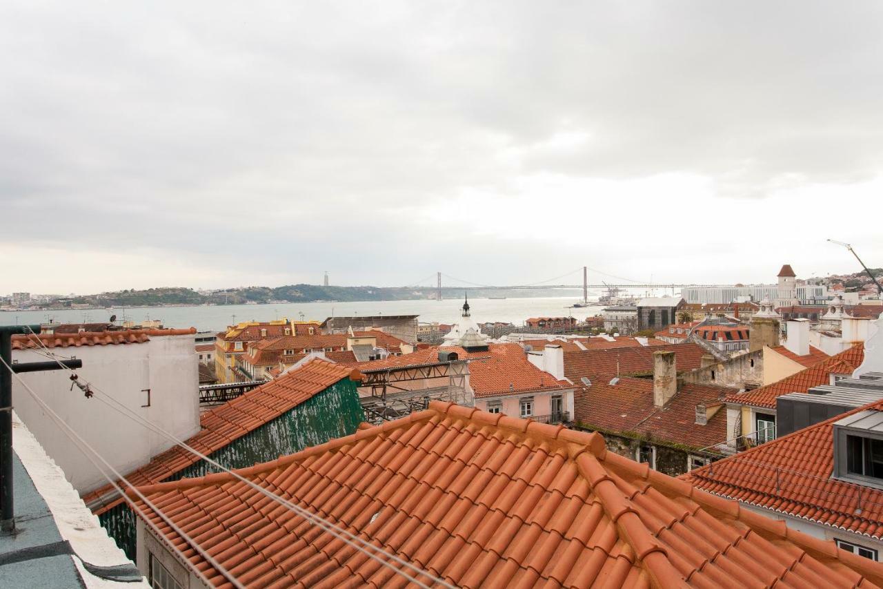 Appartamento bairro alto-chiado 2 bdr beautifull view Lisbona Esterno foto