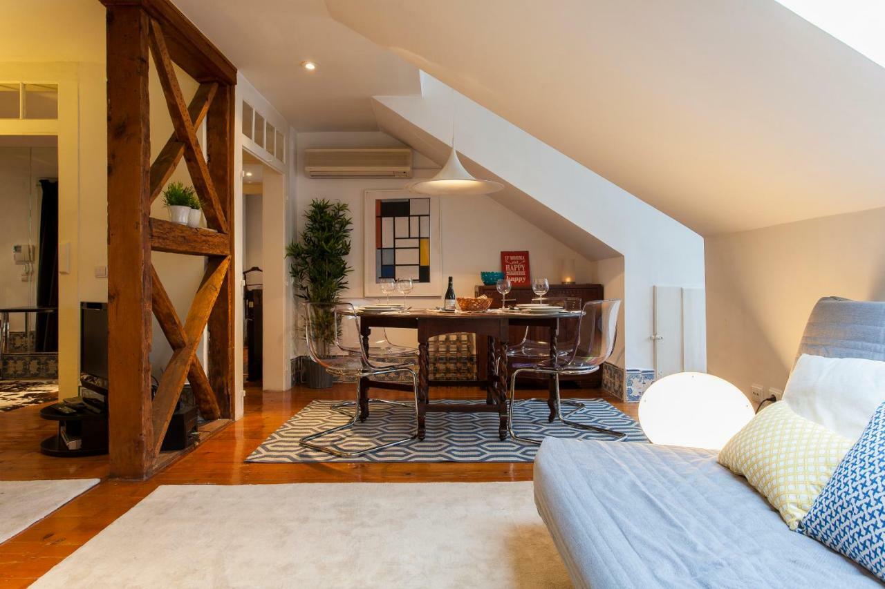 Appartamento bairro alto-chiado 2 bdr beautifull view Lisbona Esterno foto